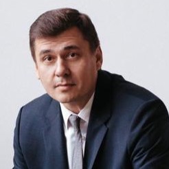 Олег Извеков