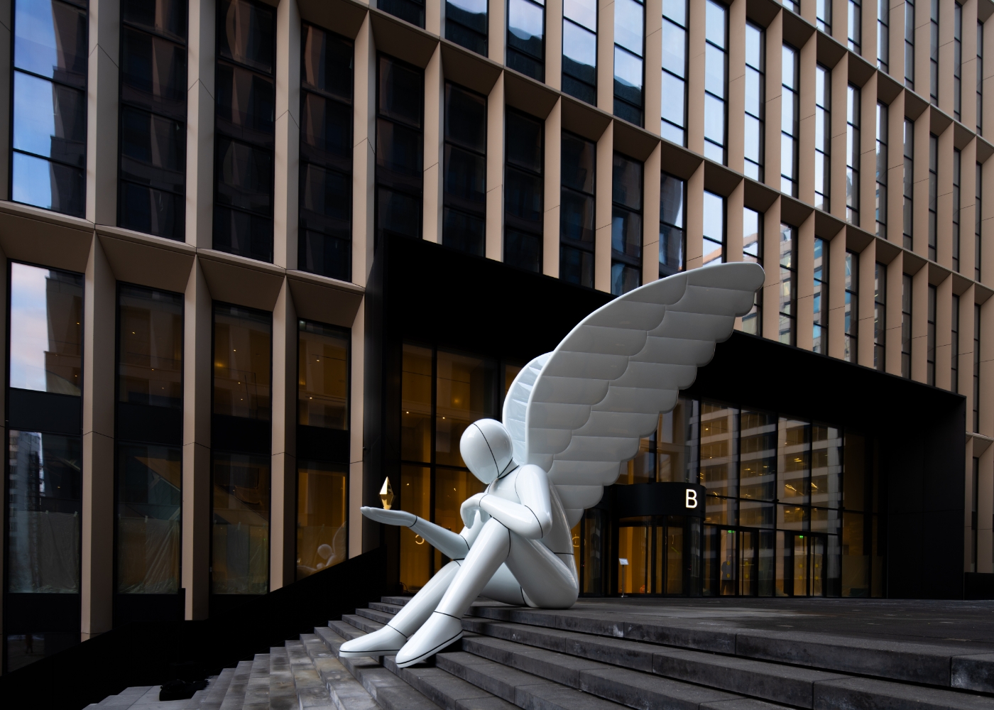 1000h1400_angel.jpg