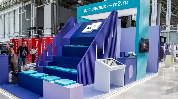 Комплексная бренд-зона М2 на деловой выставке 