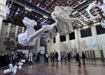 Инсталляция «Ивановское вещество»