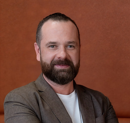 Евгений Макаров