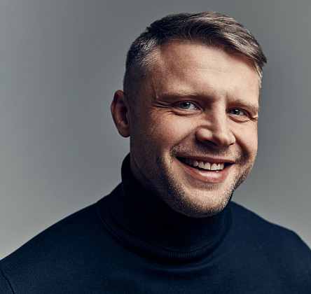 Юрий Ефремов