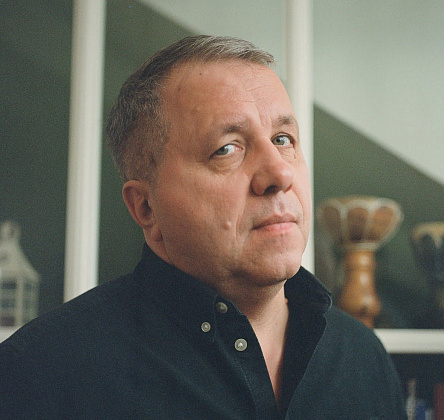 Дмитрий Ойнас
